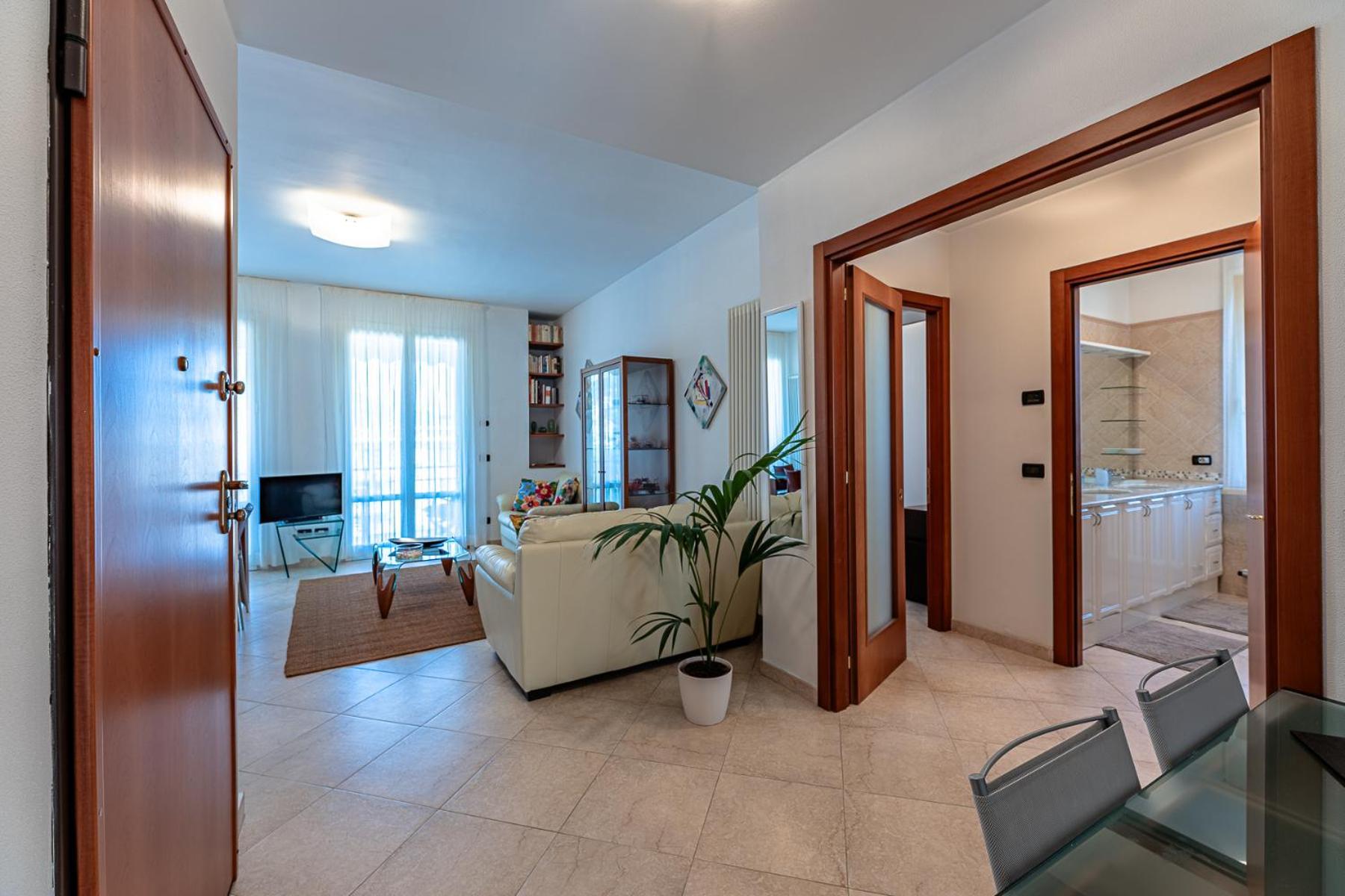 La Dimora Della Lullu, Luxury Lägenhet Pietra Ligure Exteriör bild