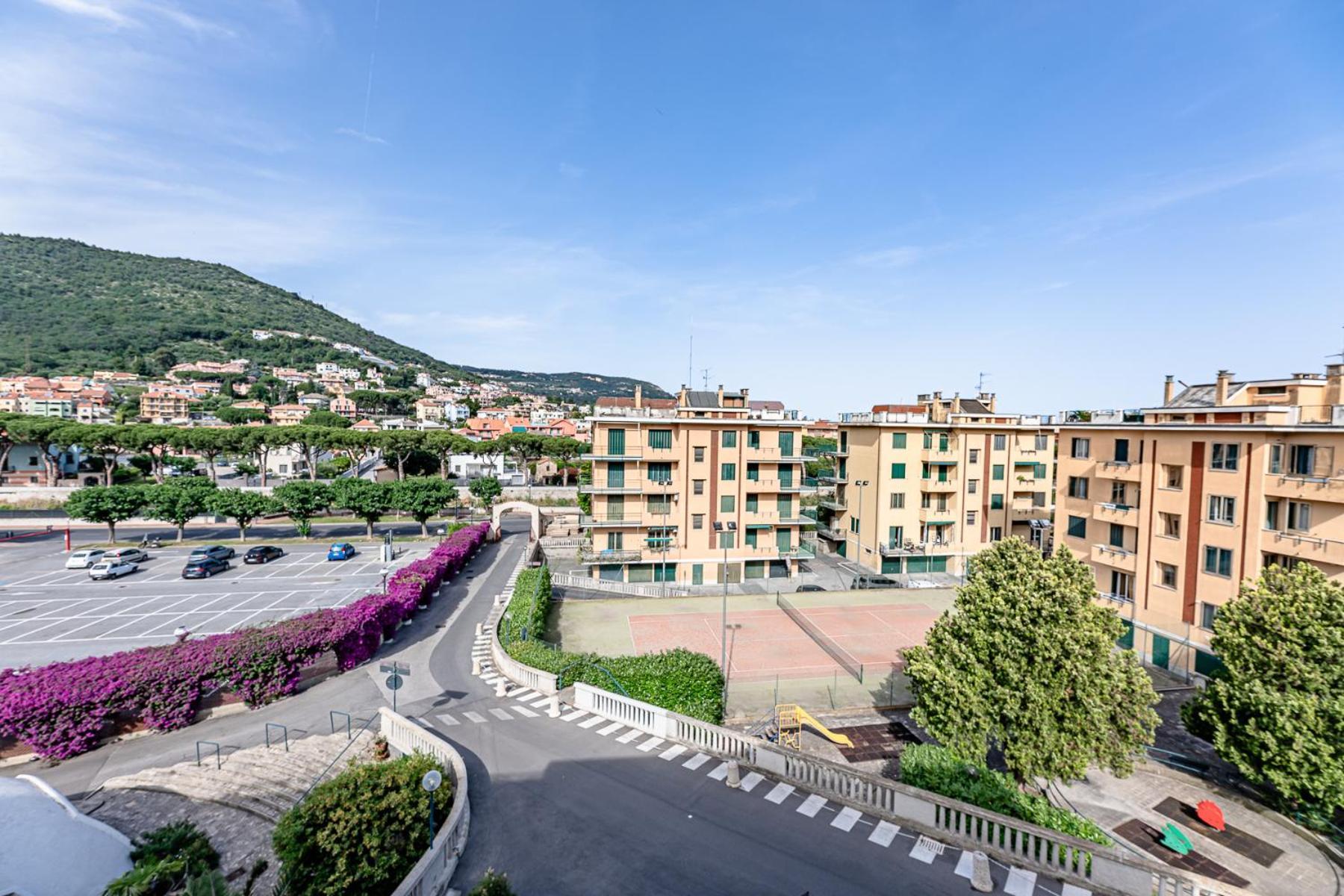 La Dimora Della Lullu, Luxury Lägenhet Pietra Ligure Exteriör bild